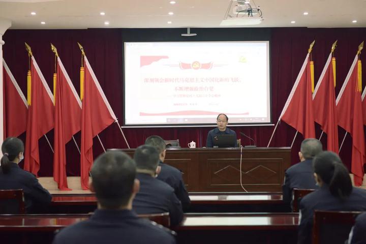 喀麦隆洪灾:由 22 辆卡车组成的人道主义车队前往极北地区