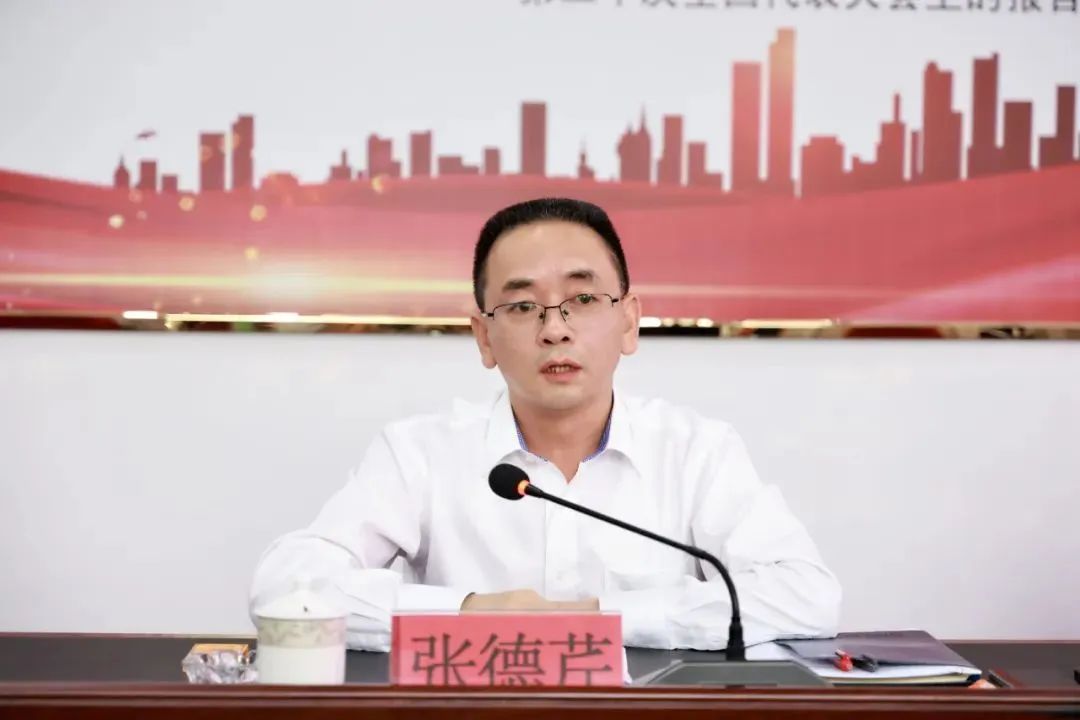 茅台股东大会直击| 张德芹:茅台将更多出现在家庭重要聚会、消费者高光时刻和国际市场上