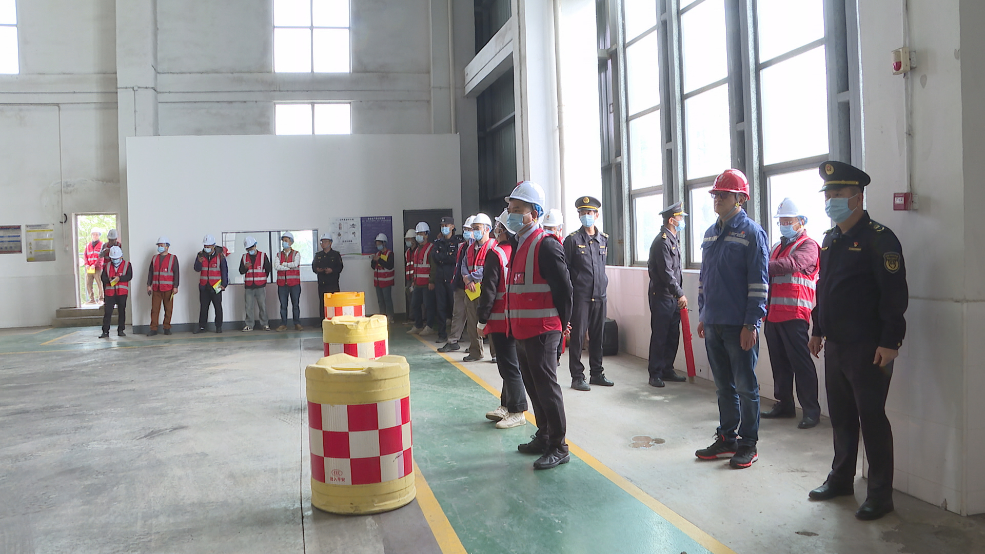 新技术可对废塑料进行无害化处理