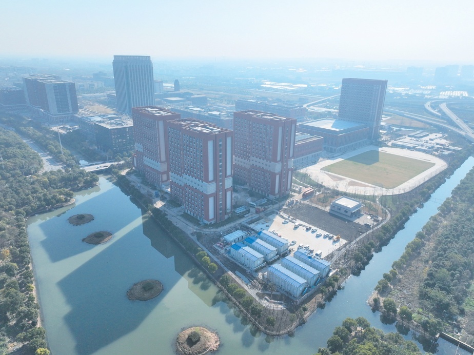 浦东建设：子公司近日中标多项重大项目 总额12.71亿元