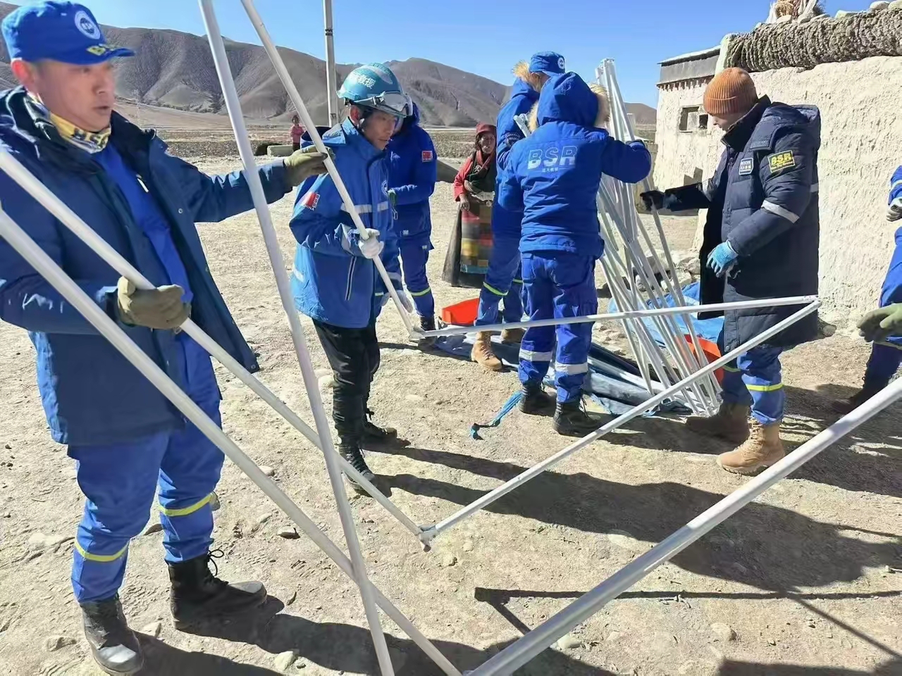 第42次南极考察|中国南极考察队成功救援1名俄南极考察站病员
