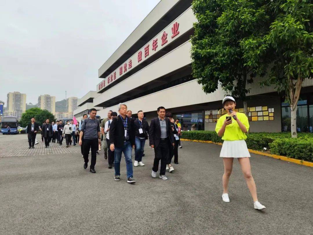 百亚股份现6笔大宗交易 合计成交429.70万股