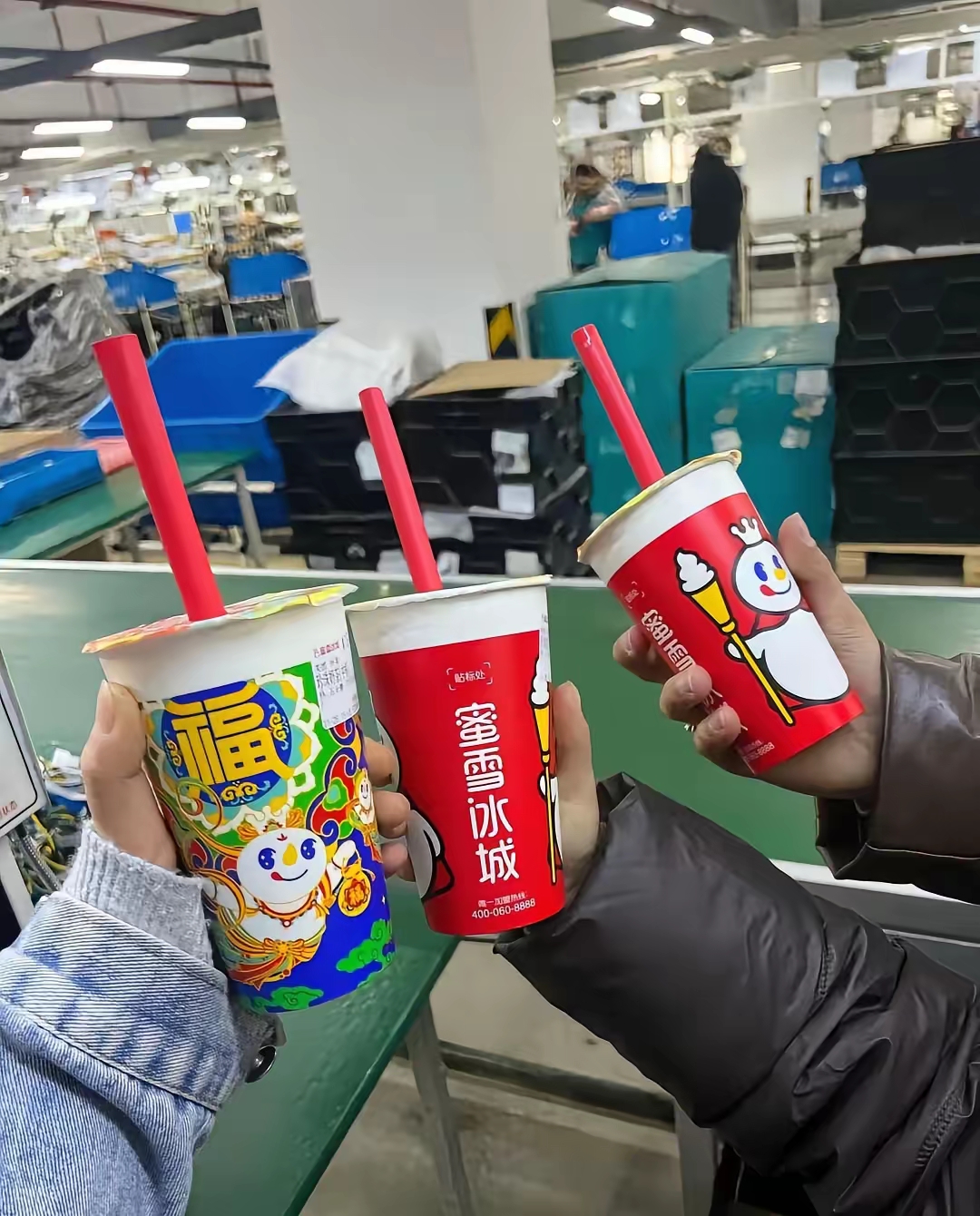 工信部:1―11月规模以上电子信息制造业实现营业收入15.6万亿元,同比增长7.7%