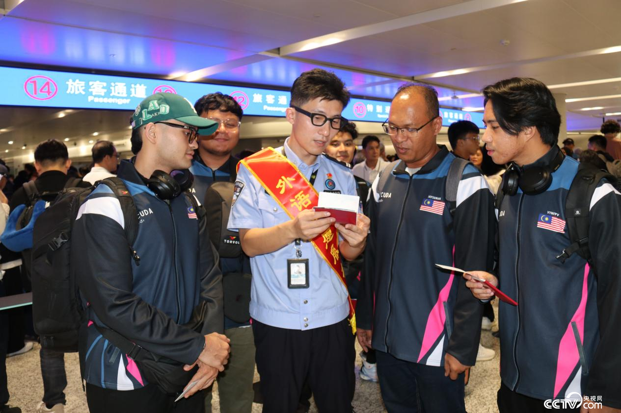 1月份深圳口岸累计出入境人员同比增长12.19%