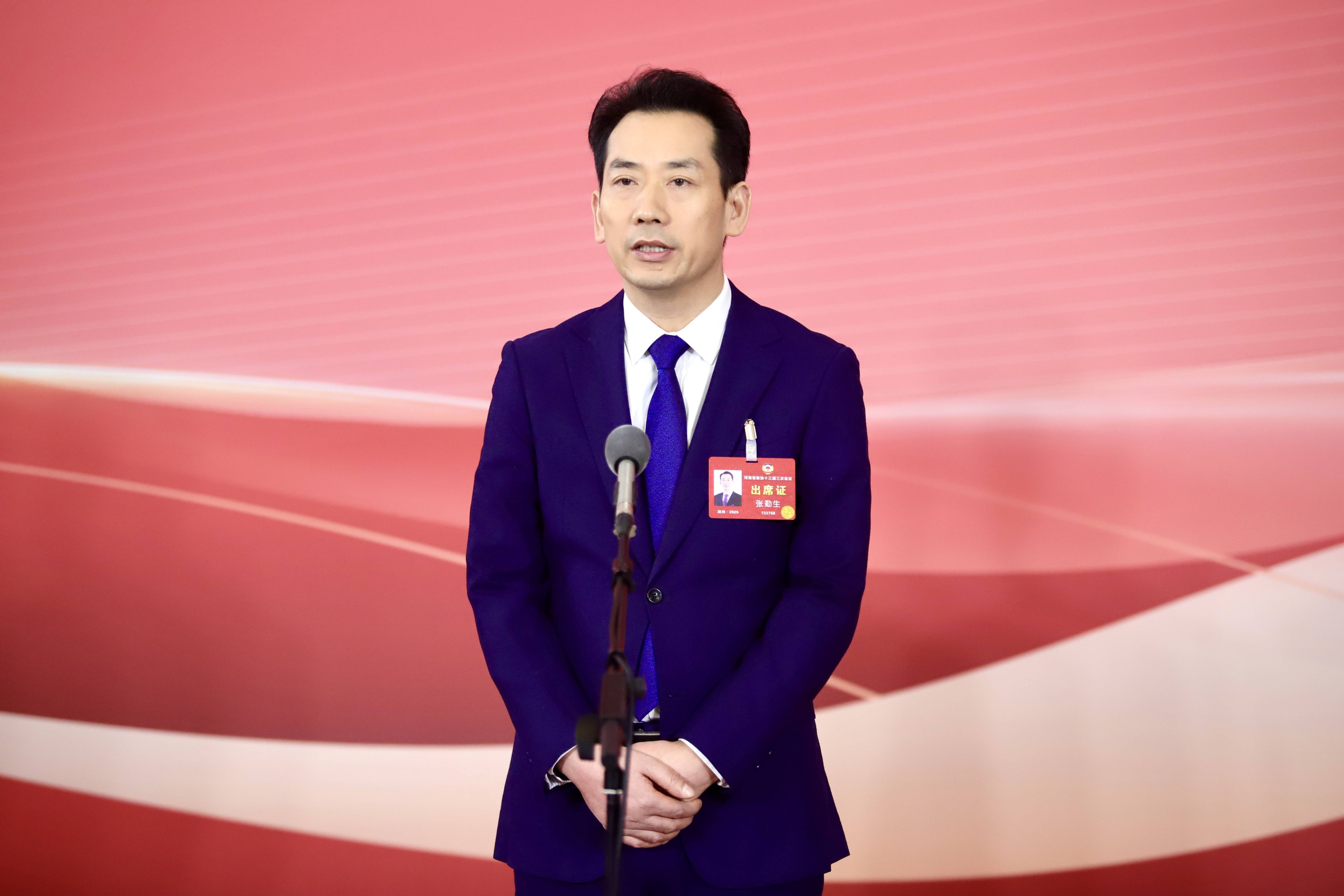 组图丨第一场“委员通道”开启