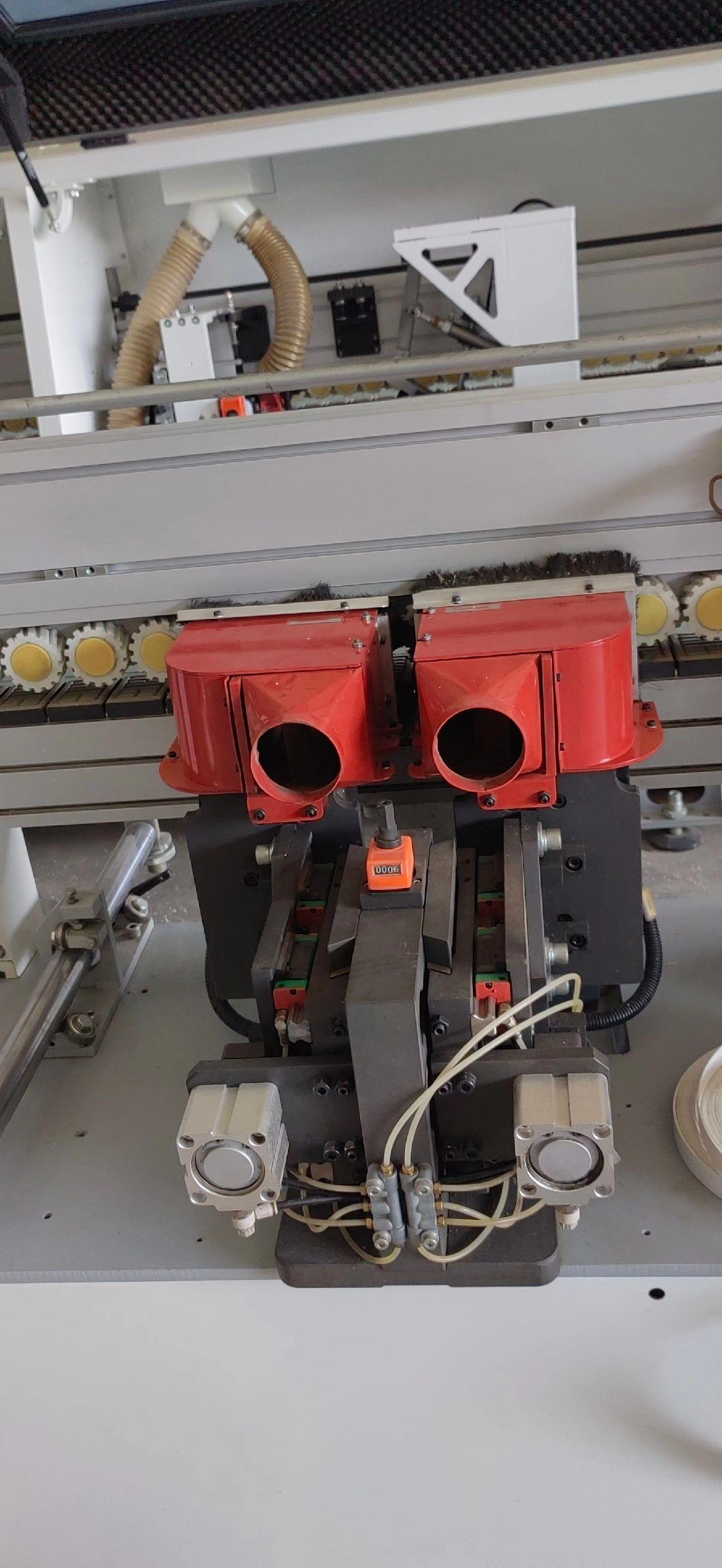 南兴股份获得发明专利授权：“封边涂胶装置”