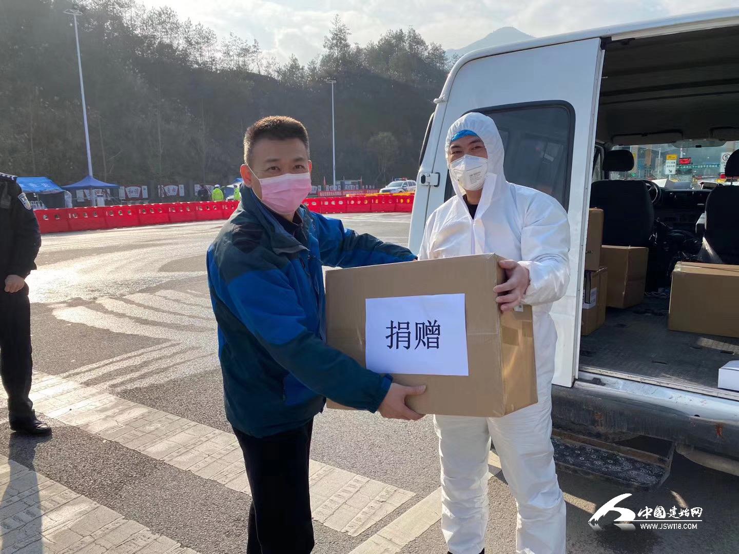 两会新华鲜报|“接”入未来!脑机接口首入政府工作报告