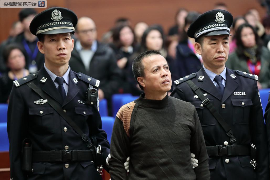 非法潜入上市公司偷拍、窃取!侵犯商业秘密,一审被判有期徒刑3年半!