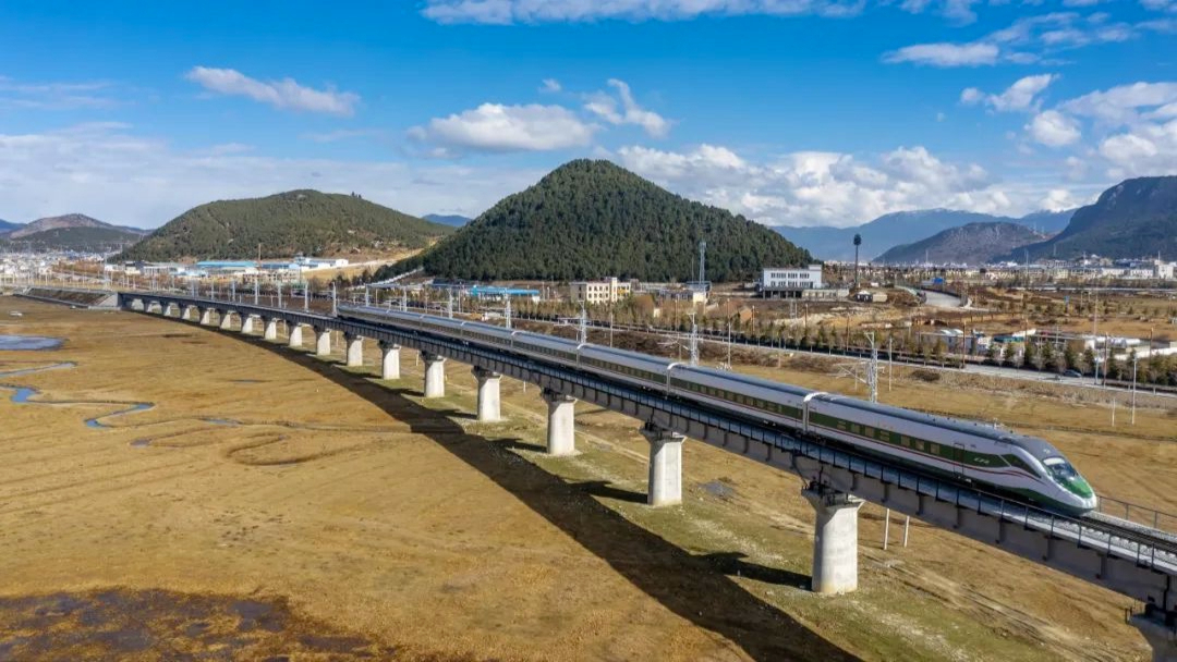 恒邦股份:2025年度净利润约6.38亿元,同比增加15.55%
