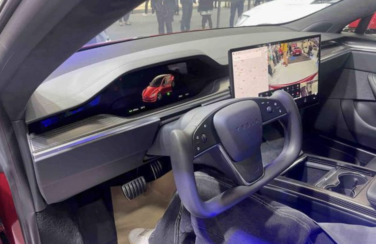 白犀牛为鑫源“装上大脑”,合资打造Robovan主机厂
