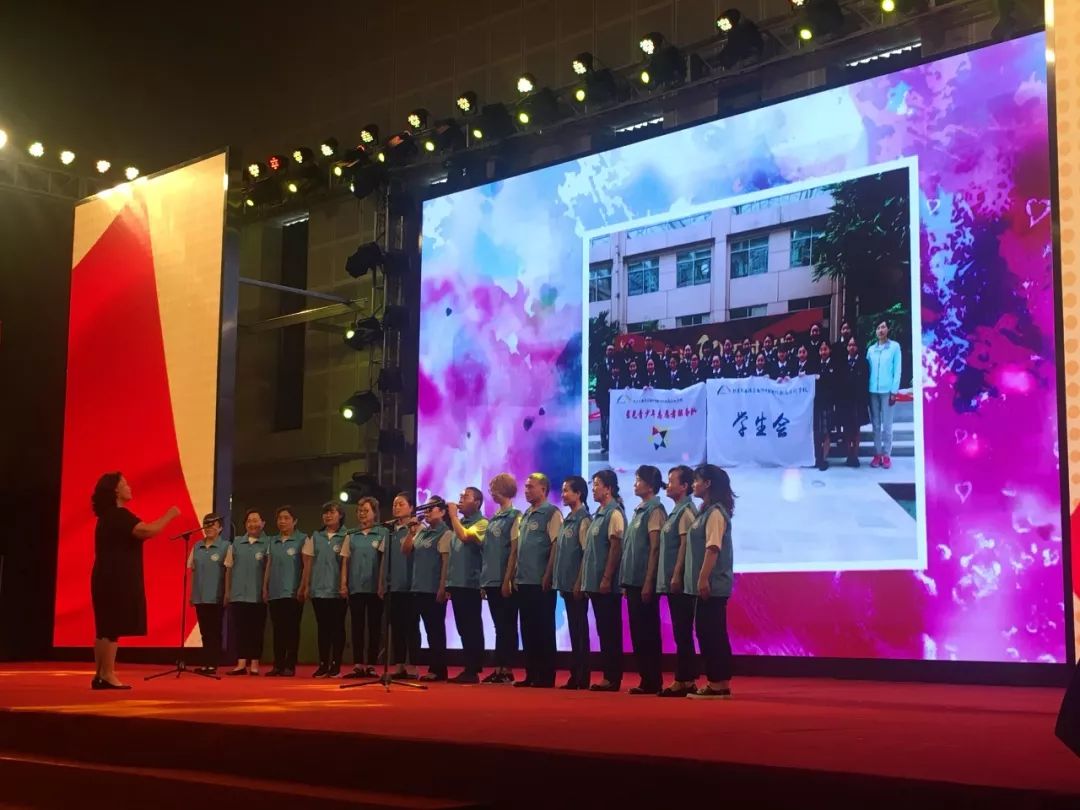 全国首支机器人交警中队,正式上岗!