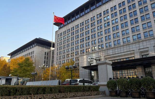 商务部新闻发言人就欧盟《网络安全法》修订草案相关问题答记者问